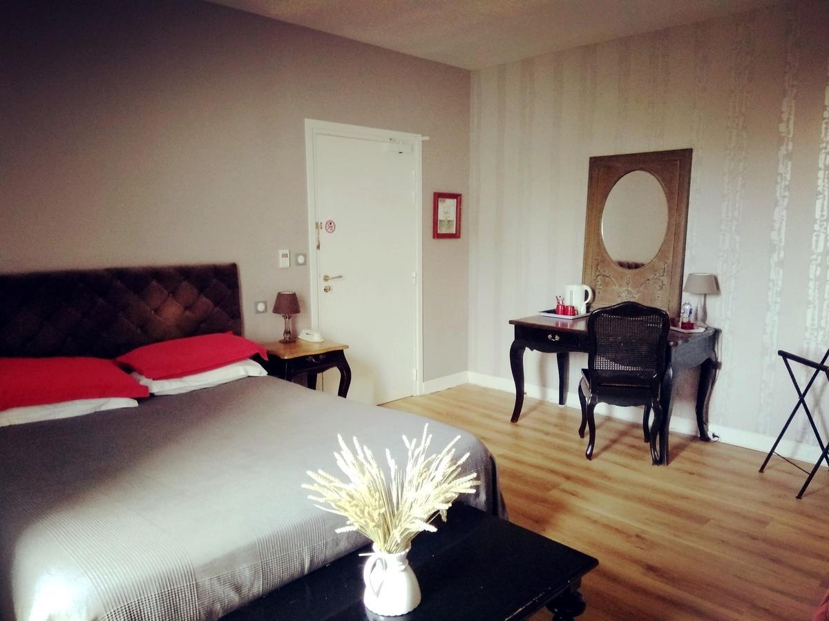 Hotel La Villa Сен-Пьер-д'Ирюб Экстерьер фото
