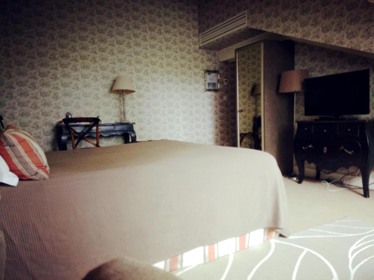 Hotel La Villa Сен-Пьер-д'Ирюб Экстерьер фото